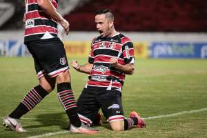 Santa Cruz-PE 2 x 1 Volta Redonda-RJ - Cobra Coral vence, respira e complica Voltaço na briga pelo G4 da Série C