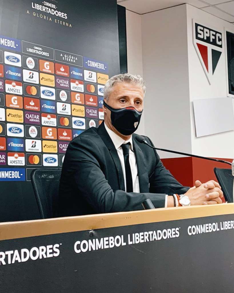 Libertadores: ‘São favoritos, mas nós acreditamos’, projeta Crespo sobre jogo no Allianz Parque