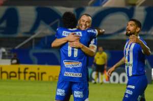 Após vencer líder, CSA comanda Seleção FI da 18ª rodada da Série B