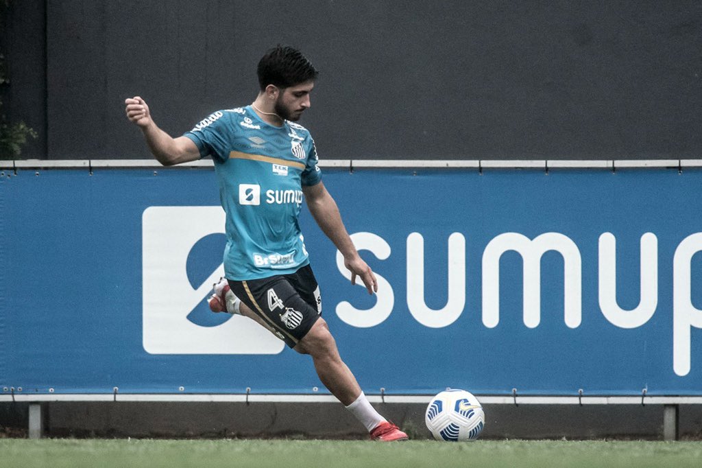 Santos tenta quebrar sequência de empates contra o Flamengo para subir na tabela