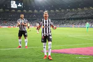 Após marcar dois gols, Zaracho dispensa favoritismo do Atlético-MG e comemora volta da torcida