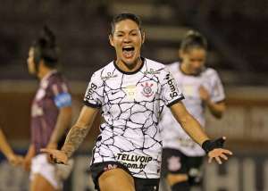 BRASILEIRÃO FEMININO: Corinthians faz 3 a 1 na Ferroviária e abre vantagem na semifinal