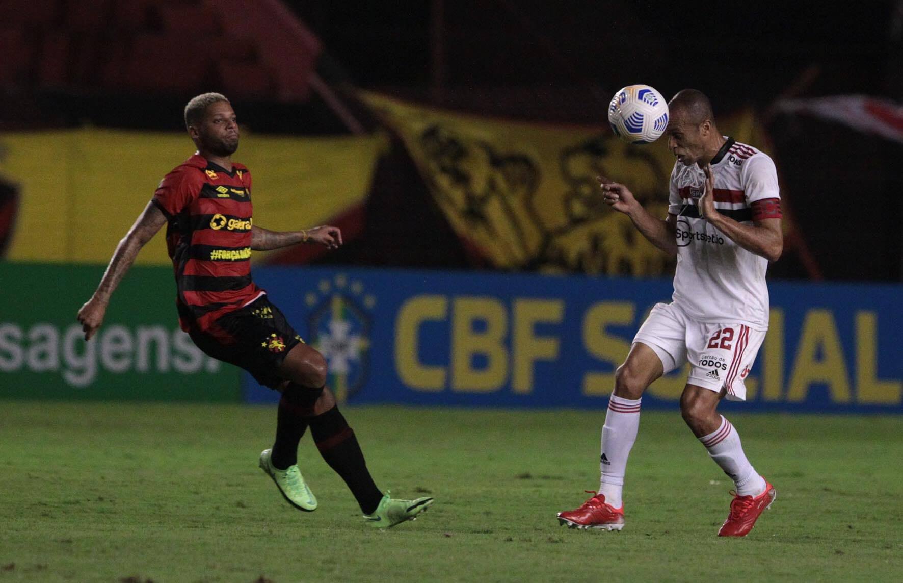 Miranda exalta reação do São Paulo após eliminação e mira vaga na Libertadores