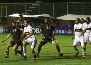 Jacuipense-BA 1 x 1 Santa Cruz-PE - Movimentado, mas empate ruim para os dois lados na Série C