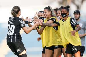 PAULISTA FEMININO: Corinthians faz 5 a 0 e mantém 100%; Santos e RB Bragantino empatam