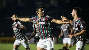 Fred vira o 2º maior artilheiro da história do Brasileirão, sai machucado e preocupa o Fluminense