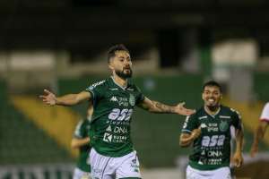 Guarani 2 x 0 Brasil-RS - Bugre vence, afunda rival e encosta nas primeiras colocações