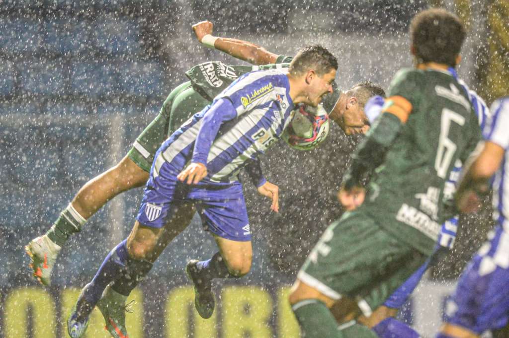 PLACAR FI: Dia teve clássico paulista na Libertadores, Bugre no G4 e abertura do Paulista Feminino com clássico