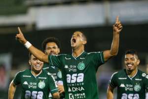 Guarani 3 x 0 Operário - Bugre bate 'fantasma dos campeões' e encosta no G-4 da Série B