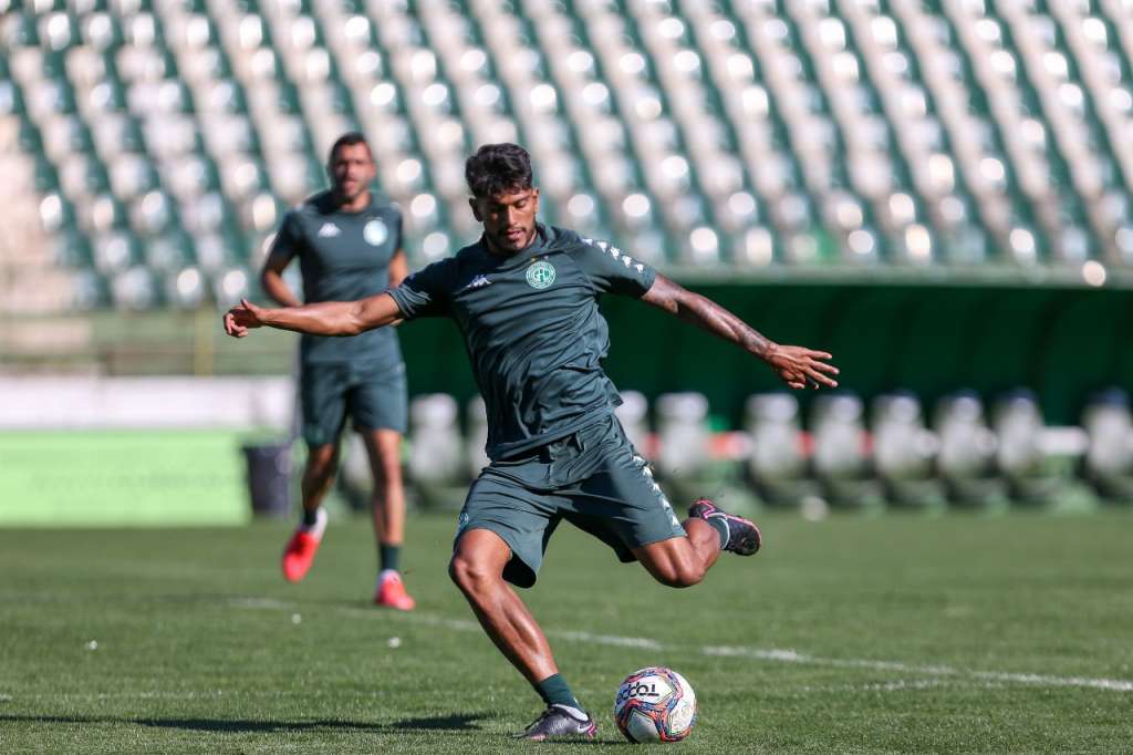 Com a segunda melhor campanha fora de casa, Guarani faz confronto direto de olho no G4