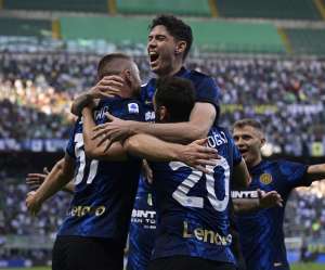 ITALIANO: Atual campeã, Internazionale goleia o Genoa com destaque para reforços