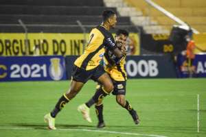 Novorizontino-SP 1 x 0 Criciúma-SC - No duelo de Tigres, Novorizontino faz a lição de casa e assume a liderança