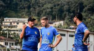 Série B: Em queda livre, Brusque não poderá contar com artilheiro e nem com ex-Corinthians