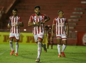 SÉRIE B: Náutico defende a liderança neste sábado e Avaí sua posição no G4; Luxa estreia