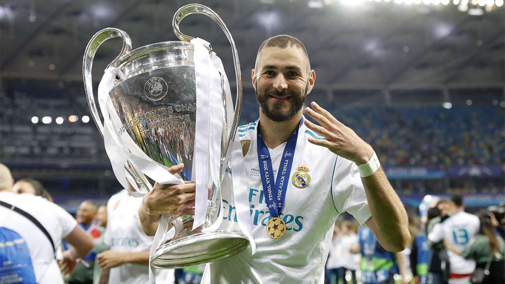 Benzema sonha com 5ª taça da Liga dos Campeões pelo Real Madrid após renovação