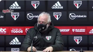 Diretor do São Paulo critica VAR em clássico e promete representação na CBF