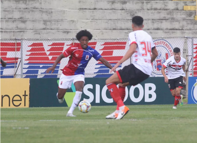 Botafogo-SP x Paraná-PR – Pantera tenta voltar ao G4 e Tricolor sair do Z2 da Série C