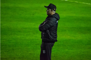 Série C: Técnico do Figueirense enaltece vitória e pede elenco focado na classificação: 'É nosso objetivo'