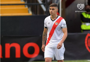Santos dá mais um passo e apenas aguarda zagueiro ex-Atlético de Madrid para assinar contrato até 2023