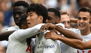 INGLÊS: Tottenham carimba a faixa do City no jogo mais aguardado da abertura