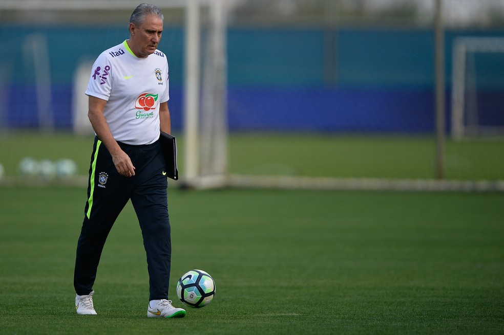 Eliminatórias: Tite comanda 1º treino da seleção brasileira em São Paulo com grupo completo