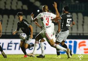 Vasco 1 x 2 São Paulo - Tricolor volta a vencer em São Januário e está nas quartas