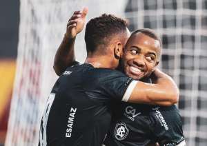 Seleção FI da 19ª rodada da Série B com zaga experiente e atacante ‘algoz’ do Vasco