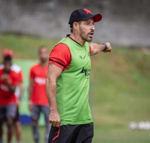 Fim do Ramonismo! Perto da degola na Série B e fora da Copa BR, Vitória demite Ramon Menezes