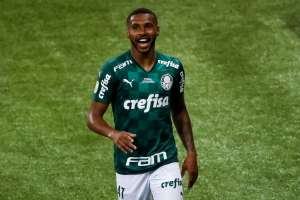 Propostas dos EUA não agradam e atacante permanecerá no Palmeiras