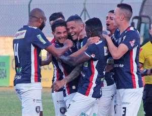 Cianorte-PR 2 x 0 Bangu-RJ – Cianorte faz lição de casa e pula para segunda colocação do Grupo 7
