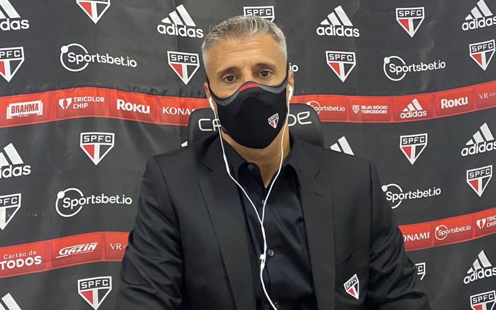 Crespo admite que São Paulo perdeu ritmo após gol: ‘Faltou ficar mais com a bola’