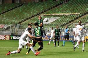 América-MG 0 x 2 Red Bull Bragantino - Nada de zebra no Horto!