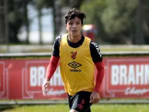 Série B: Ponte acerta com ex-meia do Guarani e renova com promessa