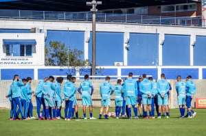 Série B: Sem receber desde junho, jogadores do vice-líder fazem protesto