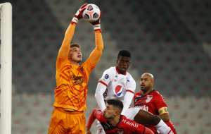 Goleiro do Athletico-PR pode estar próximo do futebol europeu
