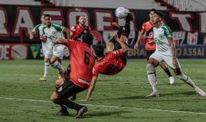 Atlético-GO 1 x 1 Chapecoense - Empate no fim e quebra de recorde negativo sem vencer