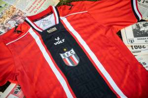 Série C: Botafogo-SP lança camisa alternativa em homenagem ao vice-campeonato estadual em 2001