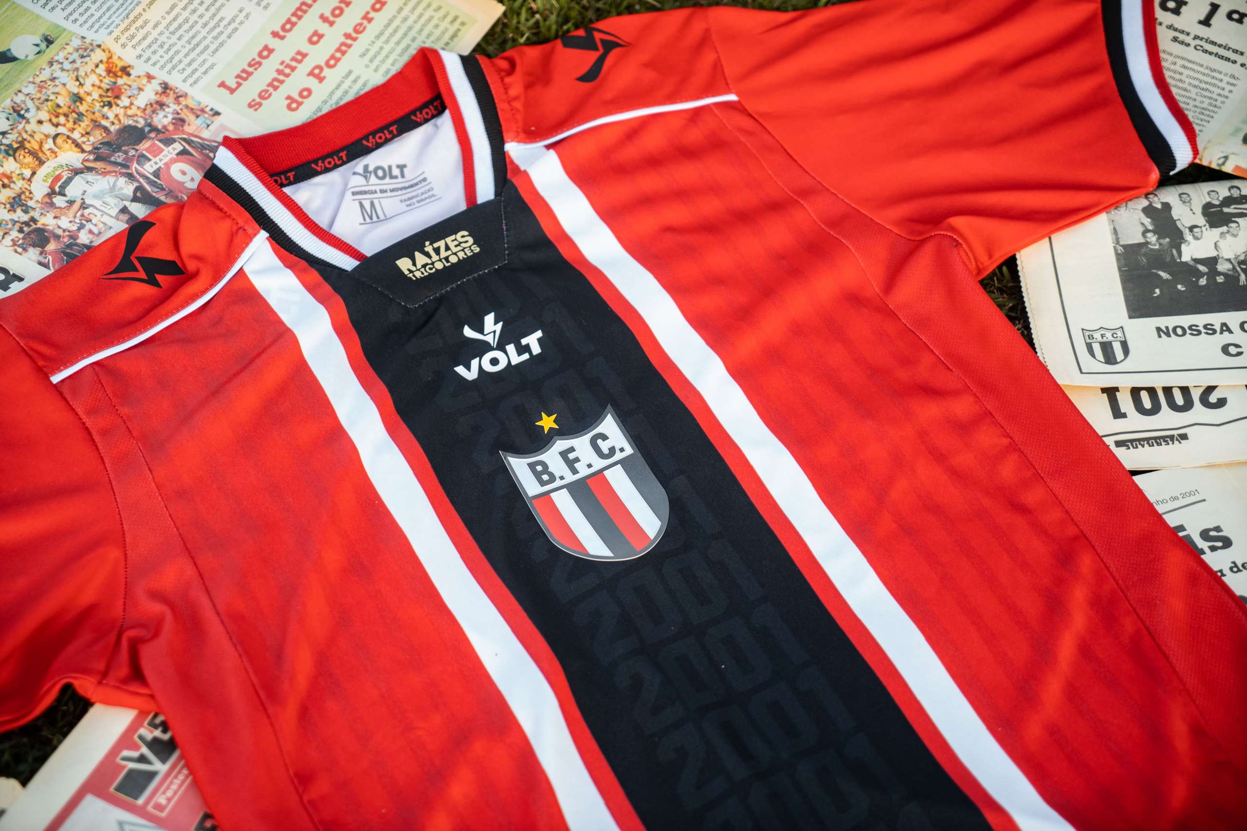 Série C: Botafogo-SP lança camisa alternativa em homenagem ao vice-campeonato estadual em 2001