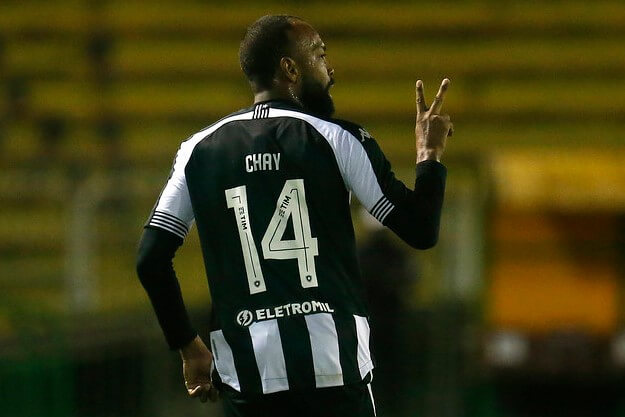 Série B: Chay engrossa reclamação por suposto pênalti não marcado para o Botafogo