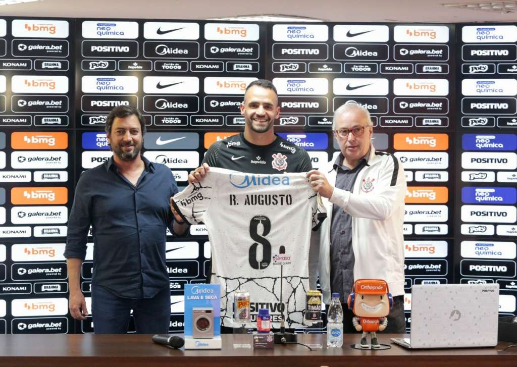 Renato Augusto é apresentado no Corinthians: ‘Quem é lembrado é quem ganha’