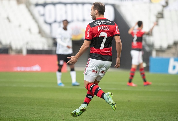 Maestro do Flamengo comemora fim da seca e enaltece Renato Gaúcho