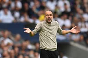 Inglês: Após indicar seleções para seu futuro, Guardiola diz que pode renovar com City