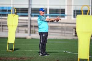 Mesmo após vitória, Grêmio vai mexer em mais de meio time