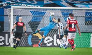 Goleada preocupa e Grêmio vai ter reuniões antes do jogo contra o Corinthians