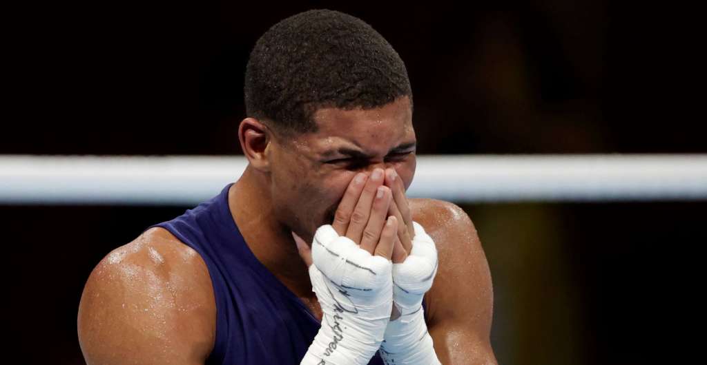 Olimpíadas: Hebert aplica nocaute e fica com ouro no peso-médio do boxe