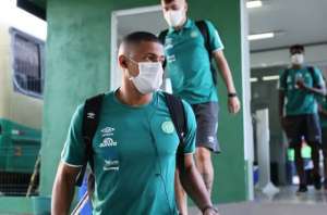 Zagueiro engrossa coro contra a arbitragem, mas já foca no próximo desafio da Chapecoense