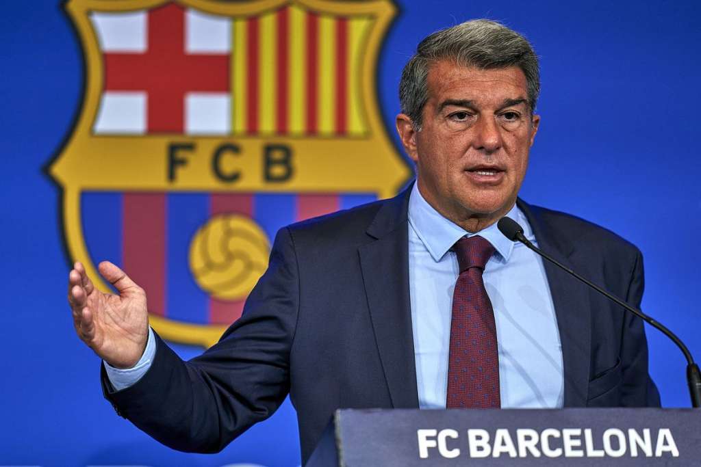 Espanhol: Presidente revela dívida de R$ 8 bi do Barcelona e empréstimo de 80 mi de euros