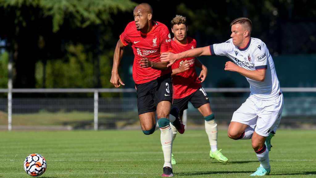 Inglês: Liverpool ganha dois amistosos de 60 minutos contra Bologna e brasileiros estreiam