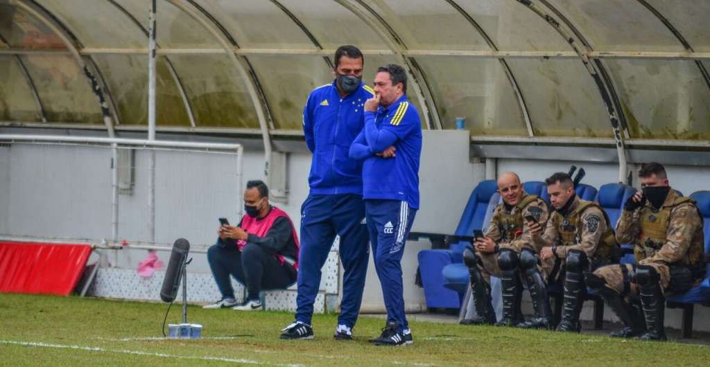 Cruzeiro x Vitória – Reação precisa ser confirmada em confronto direto contra a degola!