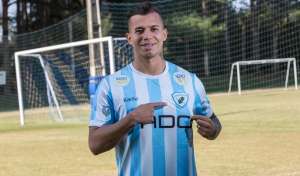 Série B: Londrina oficializa volta de atacante que estava na Europa